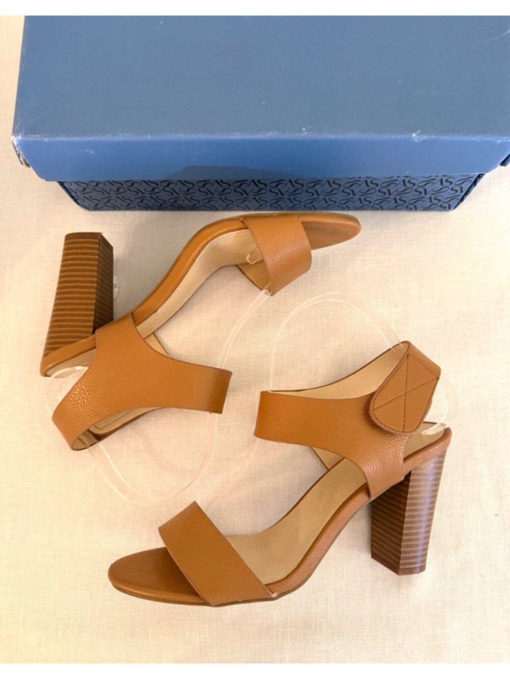 Simply Vera Vera Wang Size 8 Cognac Block Heel Sandals Ankle Strap With Box - Picture 5 of 16